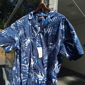 MICHAEL KORS Men’s XL short sleeve shirt